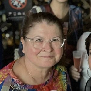 Meet your Posher, Joyce